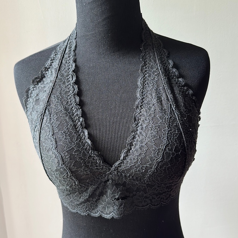 Gilly Hicks Black Lace Halter Bralette